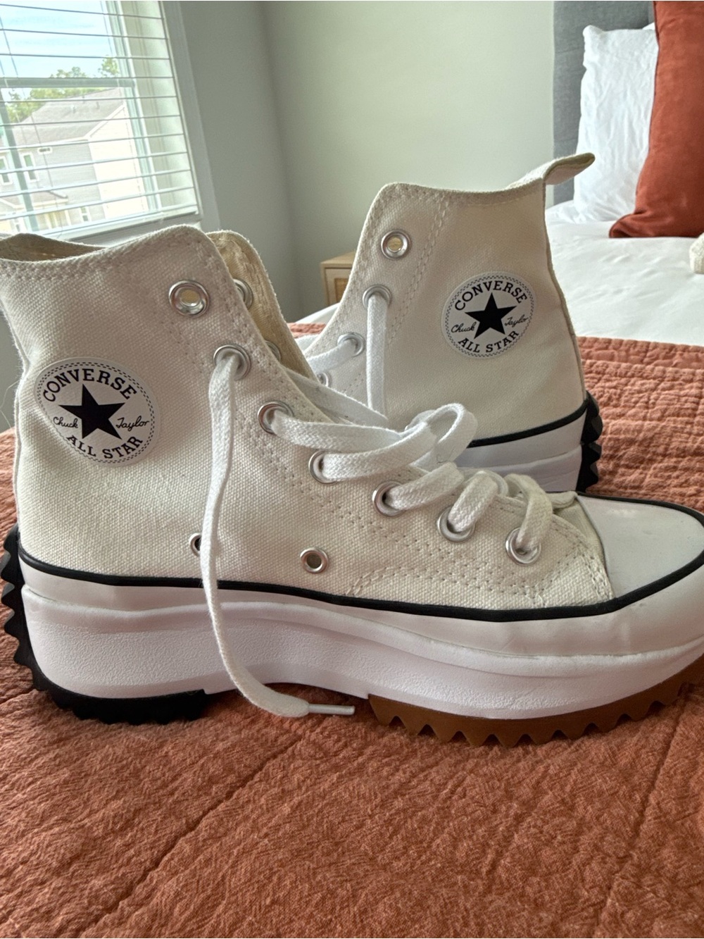 White Run Star Hike Canvas Platform Converse - Woman’s 5.5